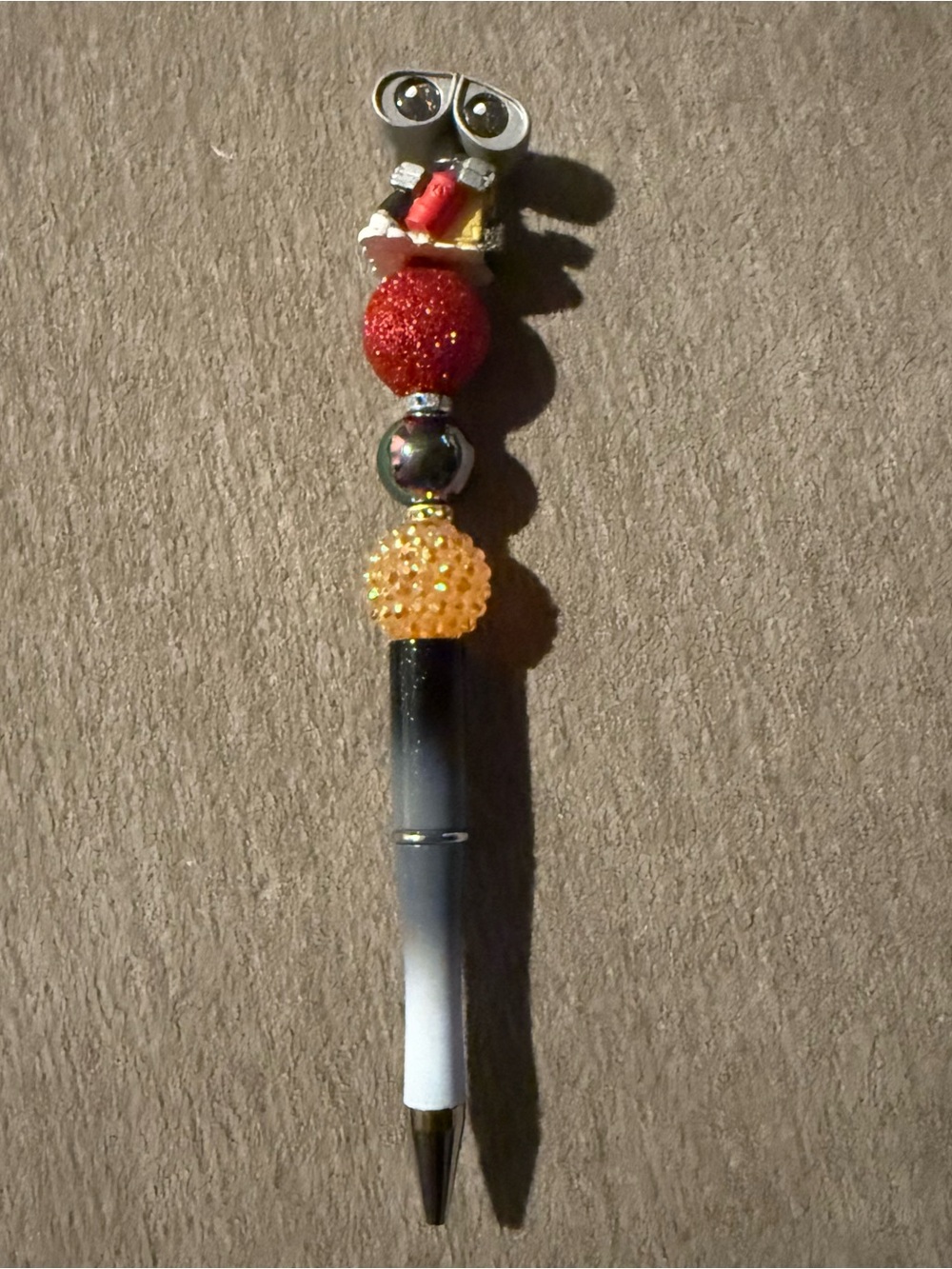 Beaded Wall-E Doorables Pen